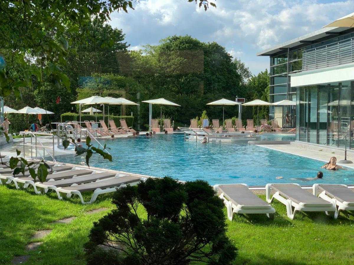 Private Suite Im Gebaeude Des Graf Eberhard Hotels Bad Urach Exterior foto